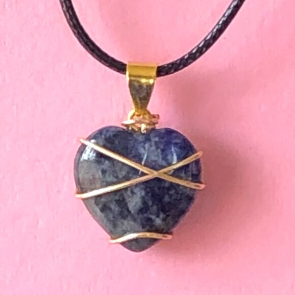 Lapis Lazuli Heart Natural Gemstone Gold Wire Winded Pendant Necklace - Picture 3 of 3